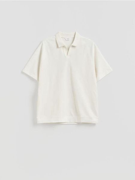 Koszulka polo oversize - złamana biel. Koszulki polo męskie Reserved, l, bez wzorów, z bawełny, bez ramiączek. Za 99.99 zł.