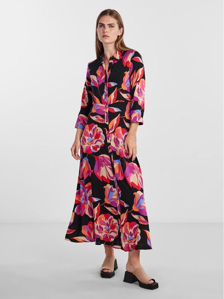 YAS Sukienka koszulowa Savanna 26022663 Kolorowy Loose Fit. Sukienki damskie YAS, xs, bez wzorów, z wiskozy, bez kołnierzyka, bez ramiączek, koszulowe. Za 209.99 zł.