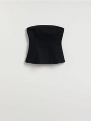 Bluzka z błyszczącą aplikacją - czarny. Czarne bluzki damskie Reserved, l, z aplikacjami, z bawełny, bez kołnierzyka, bez ramiączek. Za 129.99 zł.