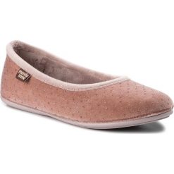 Kapcie MANITU - 340235 Rosa 42. Czerwone kapcie damskie Manitu, bez wzorów, z futra, bez obcasa, bez zapięcia. Za 119.00 zł.