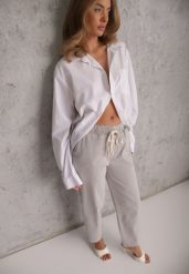 Szare Jeansy z Bawełny Mom Fit HIgh Waist z Wiązaniem w Pasie Origonia. Szare jeansy damskie Renee, z podwyższonym stanem. Za 129.99 zł.