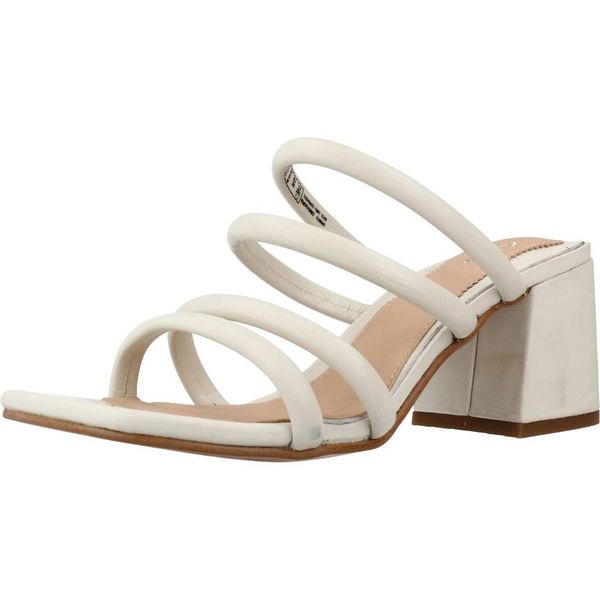Sandały CLARKS SHEER65 MULE Beżowy. Białe sandały damskie Clarks, bez wzorów, ze skóry, bez obcasa, bez zapięcia. Za 262.99 zł.