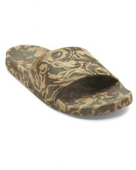 Sandały dla Mężczyzn DOCKYARD. Zielone sandały męskie Quiksilver, z materiału, bez zapięcia. Za 149.99 zł.