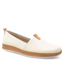 Półbuty Lasocki. Białe półbuty damskie Lasocki, bez wzorów, bez obcasa, na płaskiej podeszwie, bez zapięcia. Za 189.99 zł.