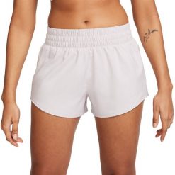 Spodenki Nike One, Kobiety. Fioletowe szorty damskie Nike, xs, bez wzorów, z poliesteru. Za 190.25 zł.