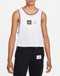 T-shirt dziewczęcy Nike Air Jordan Multi biały. Białe t-shirty i topy dla dziewczynek Nike, bez wzorów, z materiału, bez ramiączek. Za 151.99 zł.