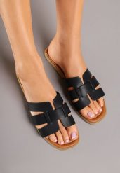 Czarne Klapki z Przeplatanymi Paskami i Kwadratowym Noskiem Filiela. Czarne klapki damskie Renee, bez wzorów, eleganckie, bez obcasa, na płaskiej podeszwie. Za 44.99 zł.