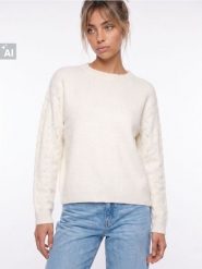 Sweter z ażurowymi rękawami, z domieszką wełny - kremowy. Białe swetry damskie Sinsay, l, w ażurowe wzory, z wełny, bez kołnierzyka, bez ramiączek, bez kaptura. Za 49.99 zł.