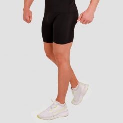 Szorty męskie fitness kompresyjne czarne High. Czarne krótkie spodenki sportowe męskie GYMBEAM, l, bez wzorów, z elastanu, na fitness i siłownię. Za 93.90 zł.