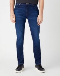 WRANGLER MESKIE SPODNIE JEANSOWE LARSTON BRUSHED STONE W18SMQ395. Spodnie materiałowe męskie Wrangler, l, bez wzorów, z jeansu. Za 229.99 zł.