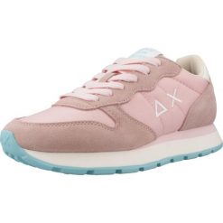 Tenisówki Sun68 Model Ally Solid Nylon Kolor Rose. Czerwone trampki i tenisówki damskie SUN68, bez wzorów, z nylonu, bez zapięcia. Za 379.60 zł.