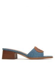 Guess Klapki FLJCN3 DEN03 Niebieski. Niebieskie klapki damskie Guess, z aplikacjami, z materiału, bez obcasa. Za 499.99 zł.