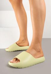Jasnozielone Klapki z Pianki w Minimalistycznym Stylu Sonalea. Zielone klapki damskie Born2be, bez wzorów, bez obcasa, na płaskiej podeszwie. Za 34.99 zł.
