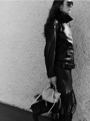 Torebka shopper - kremowy. Białe torebki shopper damskie Reserved, bez wzorów, ze skóry, bez dodatków. Za 129.99 zł.