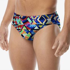 Chłopięce kąpielówki TYR Mosaic All-Over Racer, Durafast One, wielokolorowe. Kąpielówki dla chłopców TYR, bez wzorów. Za 71.08 zł.