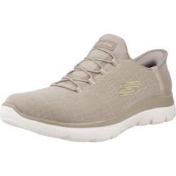 Buty SKECHERS SUMMITS-CLASSY NIGHT SLIP-INS Beżowy. Brązowe obuwie sportowe damskie Skechers, bez wzorów, z tkaniny, na fitness i siłownię. Za 336.99 zł.