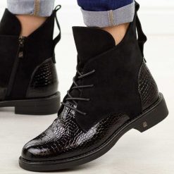 Czarne croco płaskie botki damskie Potocki 12080. Czarne botki damskie POTOCKI, na jesień, z lakierowanej skóry, eleganckie, bez obcasa, na obcasie, bez zapięcia. Za 229.00 zł.