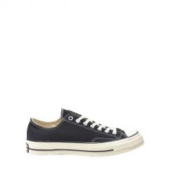 Buty do chodzenia damskie Converse Chuck Taylor All Star 70. Czarne obuwie sportowe damskie Converse, bez wzorów, trekkingowe. Za 279.00 zł.