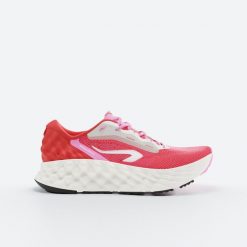 Buty do biegania damskie Kiprun KS900 2. Białe obuwie sportowe damskie KIPRUN, bez wzorów, do biegania. W wyprzedaży za 399.99 zł.