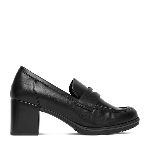 Półbuty Clara Barson. Czarne półbuty damskie Clara Barson, bez wzorów, bez obcasa, na obcasie, bez zapięcia. Za 139.99 zł.