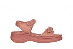 Sandały Azaleia Vera Therapy Pap Ad Nude Dark 23 198038, Róż, Materiał - 38. Czerwone sandały damskie Azaleia, bez wzorów, z materiału, bez obcasa, bez zapięcia. W wyprzedaży za 149.99 zł.