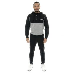 Leone 1947 Tech Herren-Trainingsanzug aus technischem Stoff. Czarne buty sportowe męskie LEONE 1947 APPAREL, z dresówki, bez zapięcia, na fitness i siłownię. W wyprzedaży za 235.76 zł.