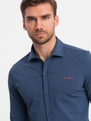 Bawełniana męska koszula REGULAR z dzianiny single jersey - niebieska V1. Niebieskie koszule męskie Ombre Clothing, m, bez wzorów, z bawełny, bez kołnierzyka, bez ramiączek. W wyprzedaży za 79.99 zł.
