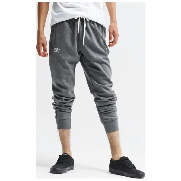 Umbro Spodnie Fleece With Cuff Taping , szary, rozmiar L. Szare spodnie sportowe męskie Umbro, l, bez wzorów, z bawełny. Za 129.99 zł.