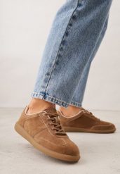 Brązowe Zamszowe Sneakersy z Wkładką ze Skóry Naturalnej w Stylu Tenisówek Adredine. Brązowe obuwie sportowe damskie Renee, bez wzorów, z jeansu, tenisowe. Za 159.99 zł.