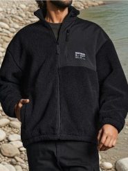 Bluza polarowa - czarny. Czarne bluzy męskie Sinsay, l, bez wzorów, z polaru, bez kaptura. Za 79.99 zł.