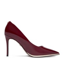 Szpilki Nine West. Czerwone szpilki damskie Nine West, bez wzorów, bez obcasa, bez zapięcia. Za 249.99 zł.