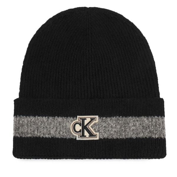 Czapka Calvin Klein. Czarne czapki i kapelusze damskie Calvin Klein, na zimę, bez wzorów. Za 209.99 zł.