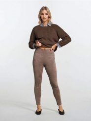 Legginsy z imitacji zamszu - brązowy. Brązowe legginsy damskie Sinsay, l, bez wzorów. Za 39.99 zł.