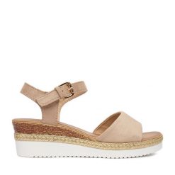 Sandały JENNY. Brązowe sandały damskie Jenny, bez wzorów, bez obcasa, na koturnie, bez zapięcia. Za 99.99 zł.