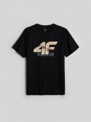 4F T-shirt regular z nadrukiem męski - czarny S. Czarne t-shirty męskie 4f, m, bez wzorów, z bawełny, klasyczne, bez kołnierzyka. Za 69.99 zł.