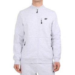 Bluza męska 4F z wysokim kołnierzem. Szare bluzy męskie 4f, m, bez wzorów, z bawełny, bez kaptura. Za 133.99 zł.