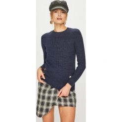 Answear - Sweter. Niebieskie swetry damskie ANSWEAR, l, bez wzorów, z dzianiny, bez kołnierzyka, bez ramiączek, krótkie, bez kaptura. W wyprzedaży za 49.90 zł.