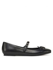 Guess Półbuty 173987 Czarny. Czarne półbuty damskie Guess, z aplikacjami, ze skóry, bez obcasa, bez zapięcia. Za 649.99 zł.