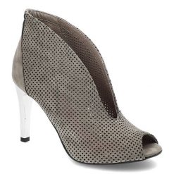 Szare Botki Karino Modne Skórzane Buty Na Obcasie. Szare botki damskie Karino, na lato, eleganckie, bez obcasa, na obcasie, bez zapięcia. Za 199.00 zł.