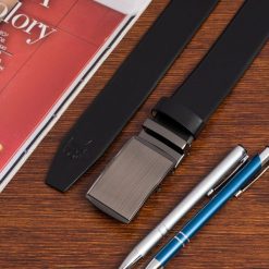 Pasek skórzany męski czarny szeroki 3,5 cm Beltimore A20 : Kolory - czarny, Rozmiar pasków - r.80-95 cm. Czarne paski damskie bez wzorów, ze skóry, wizytowe. Za 64.90 zł.