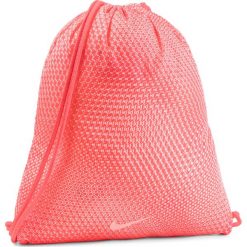 Plecak NIKE - BA5262 671. Brązowe plecaki damskie Nike, z materiału, sportowe. Za 49.00 zł.