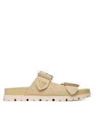 Guess Klapki FLTFST SUE03 Beżowy. Brązowe klapki damskie Guess, z aplikacjami, ze skóry, bez obcasa. Za 379.99 zł.
