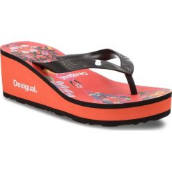 Japonki DESIGUAL - Lola Liana 18SSHF21 3061. Czarne klapki damskie Desigual, z materiału. W wyprzedaży za 109.00 zł.