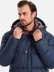 Kurtka męska Ombre Kurtka męska puffer z podszewką w kratę granatowa V1 OM-JAHP-0205 S. Kurtki męskie Ombre, m, bez wzorów, bez kaptura. Za 399.99 zł.