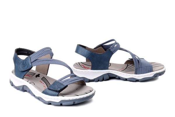 RIEKER 68871-14 blue, sandały damskie. Niebieskie sandały damskie Rieker, bez wzorów, bez obcasa, bez zapięcia. Za 254.92 zł.