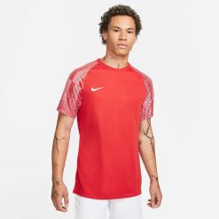 Koszulka treningowa męska Nike Drifit Academy. Czerwone koszulki sportowe męskie Nike, l, bez wzorów, z dzianiny, bez kołnierzyka, bez ramiączek, na fitness i siłownię, dri-fit (nike). Za 130.75 zł.