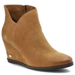 Brązowe Botki Libero Damskie Buty Na Koturnie. Brązowe botki damskie Libero, na jesień, z nubiku, bez obcasa, na koturnie, bez zapięcia. Za 229.00 zł.