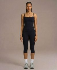 Legginsy 3/4 Softform™ - Czarny. Czarne legginsy damskie JOY STUDIO, s, bez wzorów, z tkaniny. Za 203.00 zł.