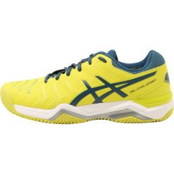 ASICS GELCHALLENGER 11 CLAY Obuwie do tenisa Outdoor sulphur spring/ink blue/silver. Trekkingi męskie Asics, z materiału, outdoorowe. W wyprzedaży za 368.10 zł.