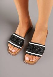 Czarne Klapki w Stylu Boho Nimietta. Czarne klapki damskie Born2be, z aplikacjami, boho, bez obcasa, na płaskiej podeszwie. Za 74.99 zł.